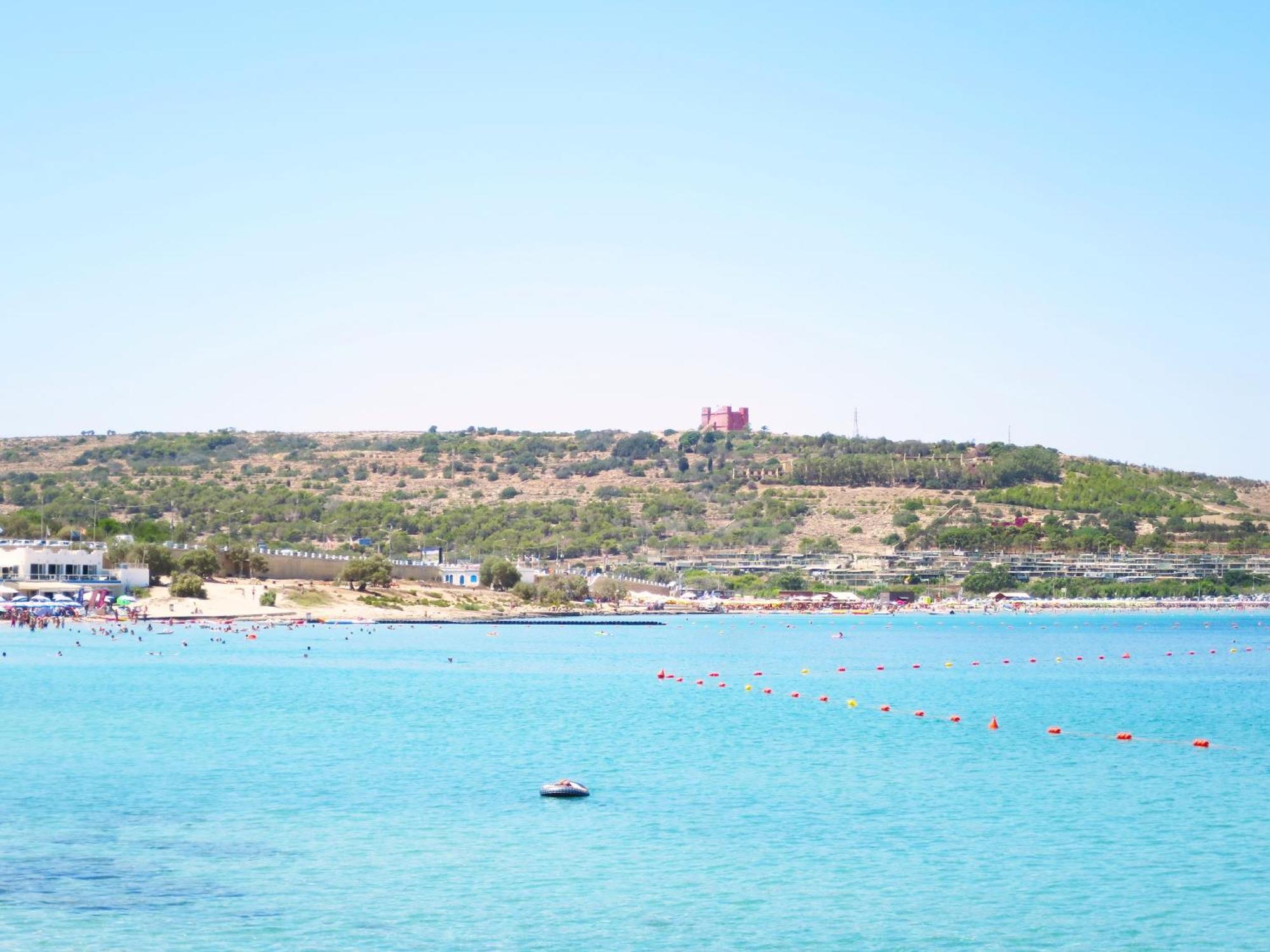 Seafront Apartment Terrace, Lounger & Panoramic Ocean Views Mellieħa Dış mekan fotoğraf