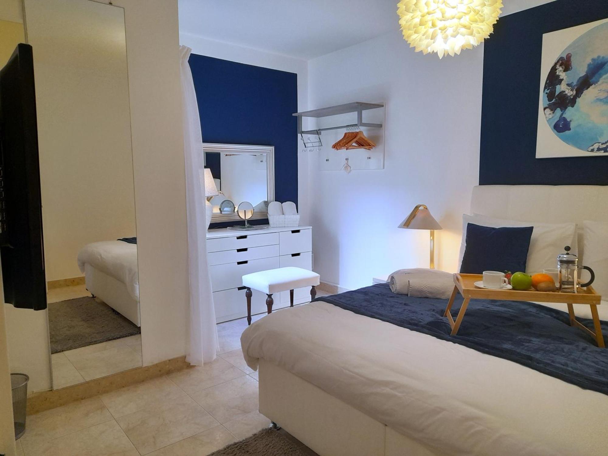 Seafront Apartment Terrace, Lounger & Panoramic Ocean Views Mellieħa Dış mekan fotoğraf